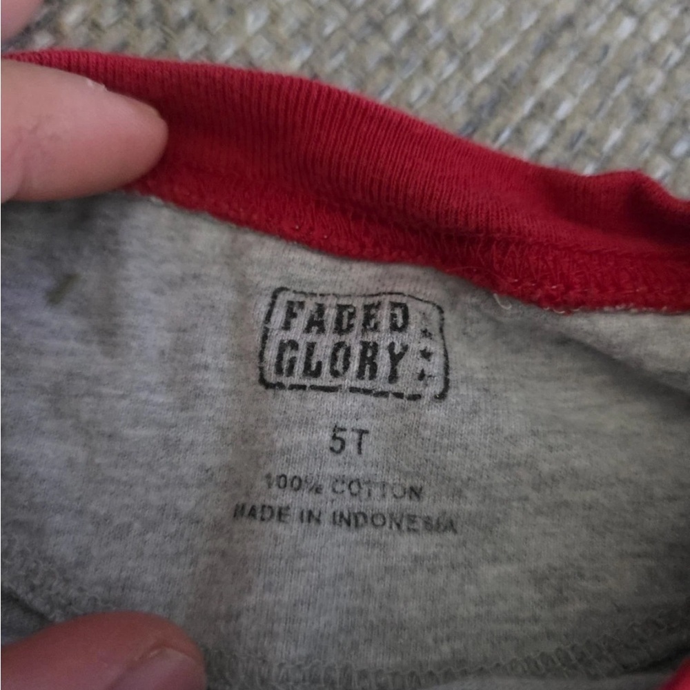 Old Navy Red Tee with Blue Trim - Picture 6 of 7